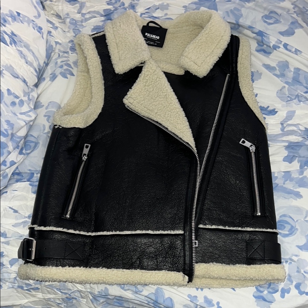 Pull&Bear Double Sided Moto Shearling Vest